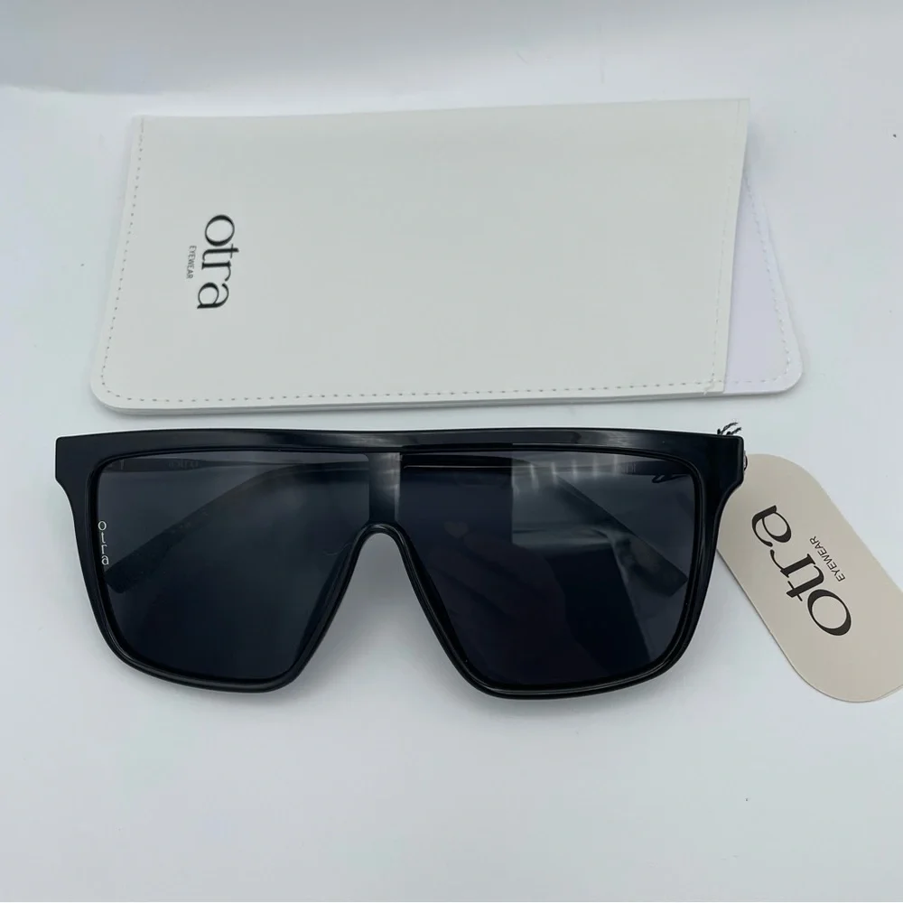 Otra Indi Black Shield Sunglasses NWT